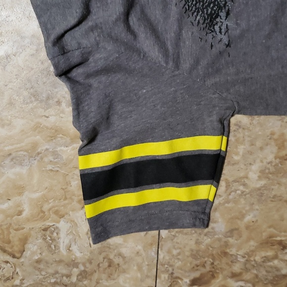 The Hero Gotham needs t-shirt - Picture 3 of 5